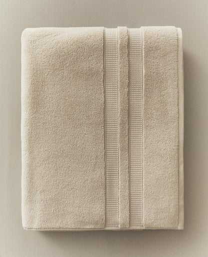 EXTRA SOFT DOUBLE BORDER BATH TOWEL